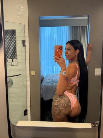 Genesis, 24  female escort, Fort Myers
