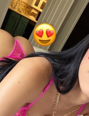 Valeria, 26  female escort, Fort Myers